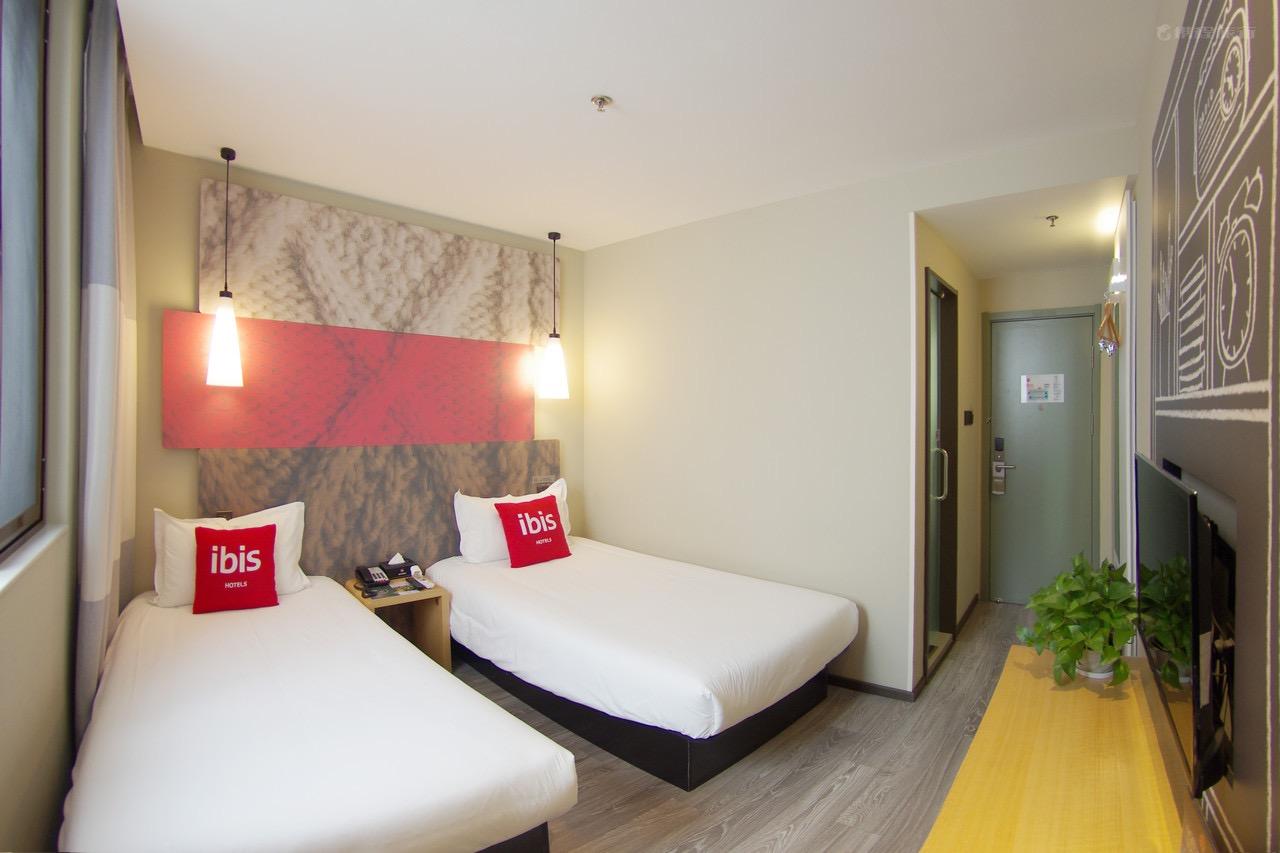 Ibis Beijing Tiantandongmen Metro Station Hotel Экстерьер фото