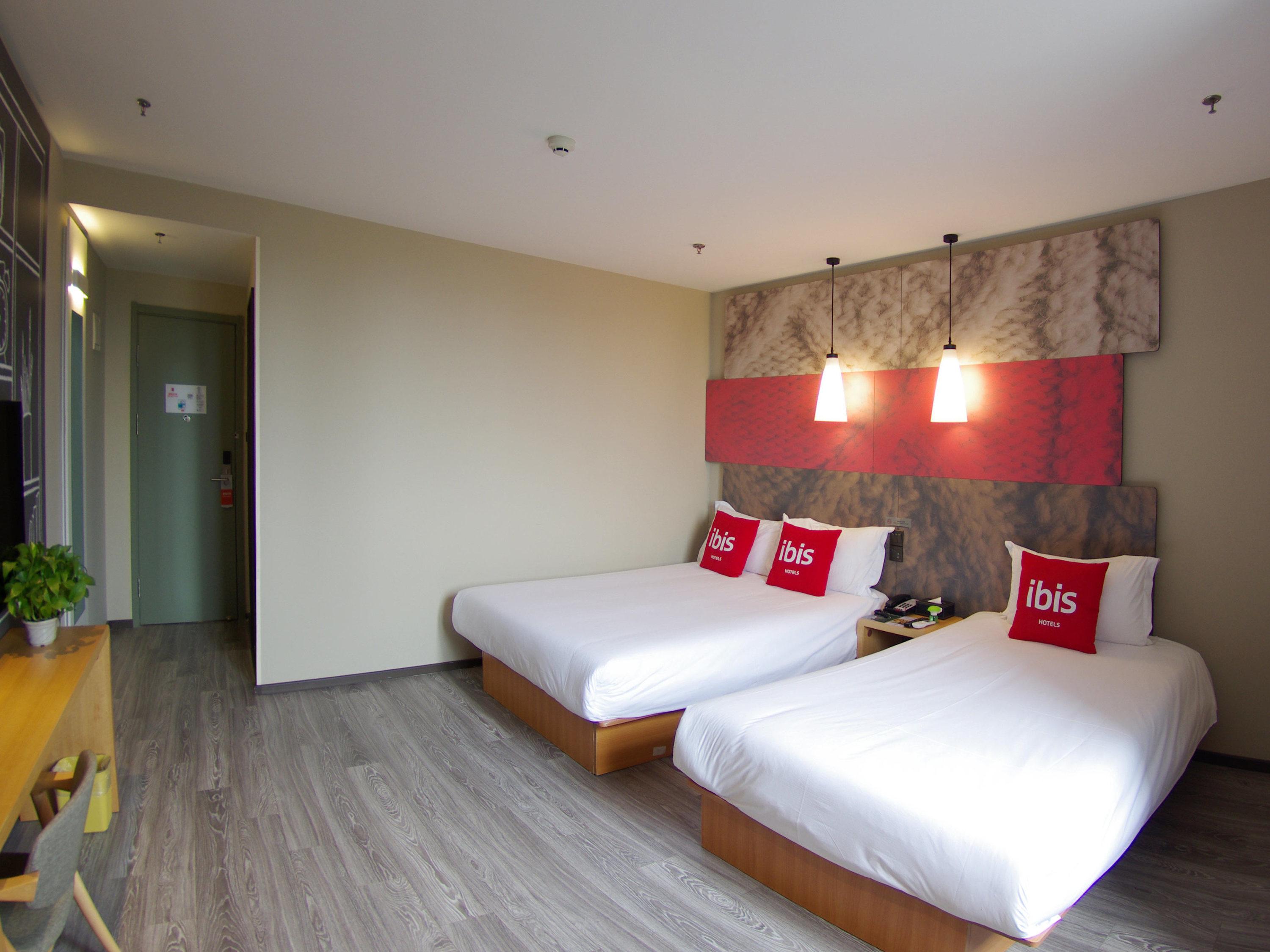 Ibis Beijing Tiantandongmen Metro Station Hotel Экстерьер фото