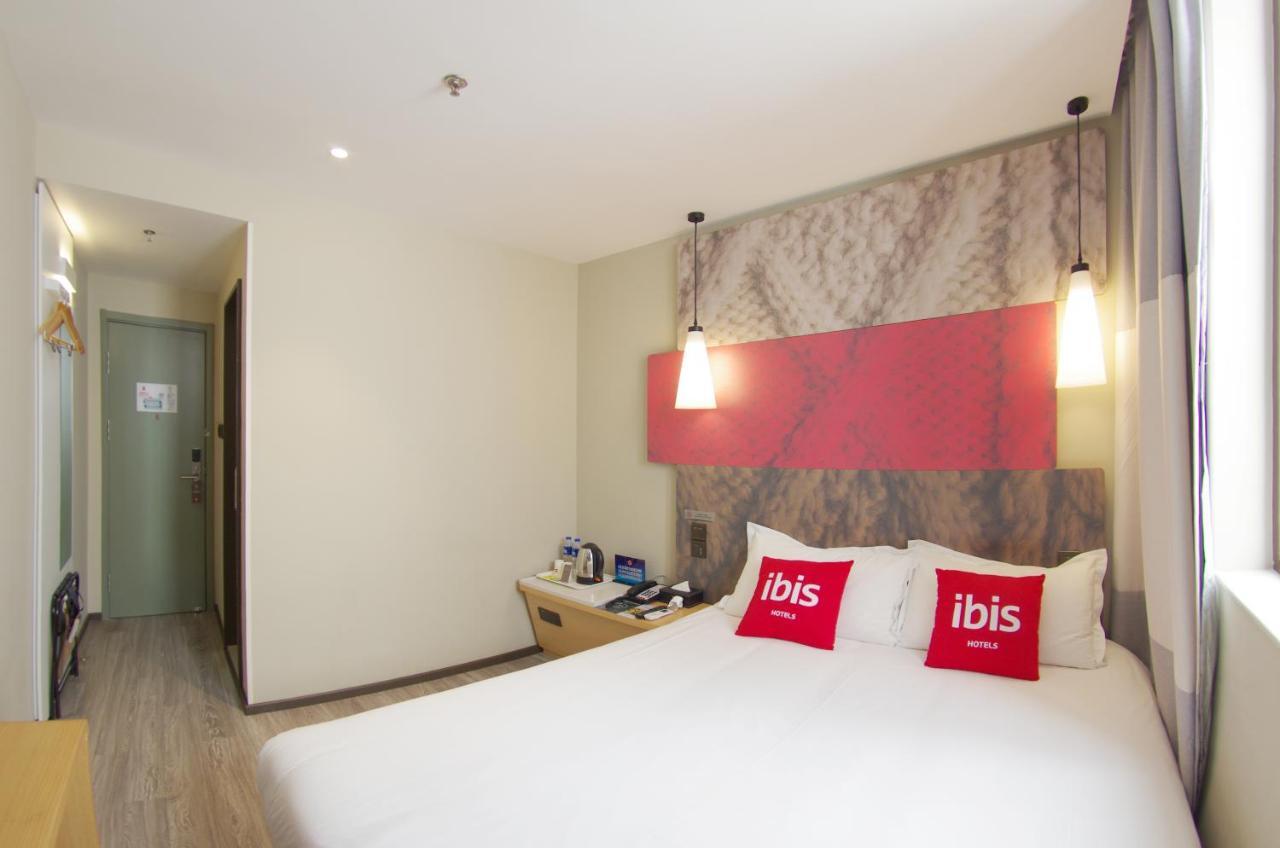 Ibis Beijing Tiantandongmen Metro Station Hotel Экстерьер фото