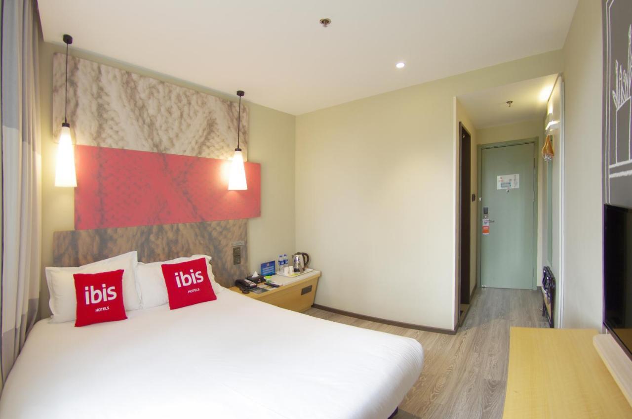 Ibis Beijing Tiantandongmen Metro Station Hotel Экстерьер фото