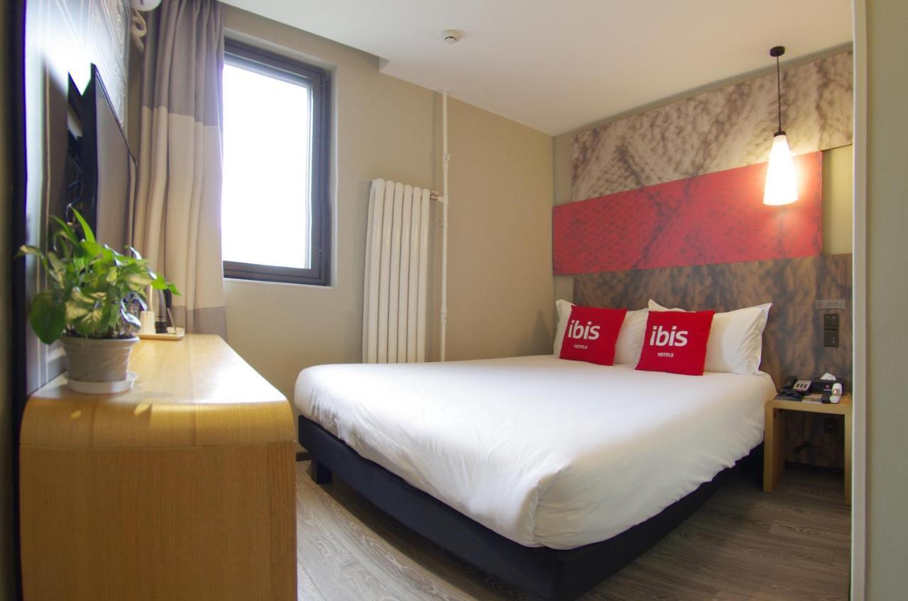 Ibis Beijing Tiantandongmen Metro Station Hotel Экстерьер фото